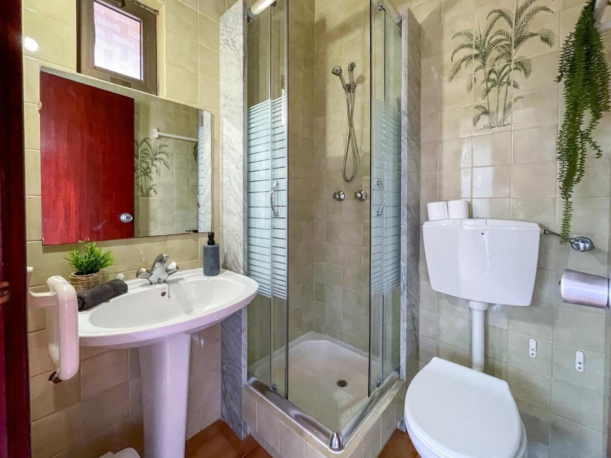 Apartment New! By The With Amazing Seaview Lagos