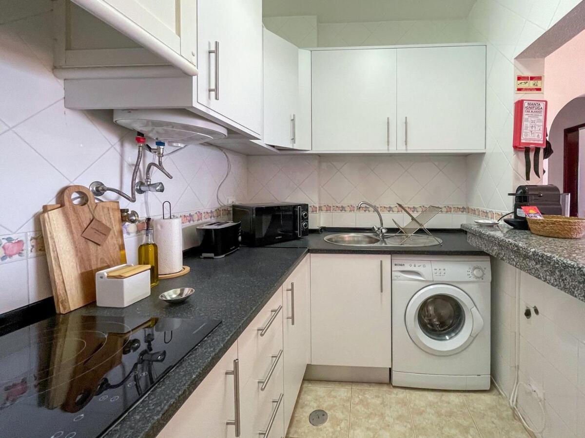 Apartment New! By The With Amazing Seaview *