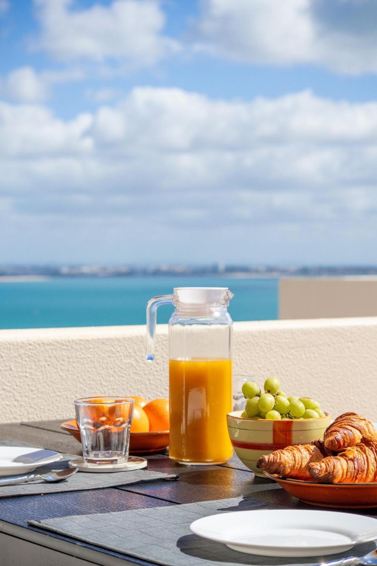 New! By The With Amazing Seaview * Lagos